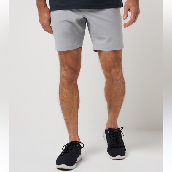 Travis Mathew Tech Chino Shorts 8” SLEET Gray Solid NWT Golf Active Casual SZ 40 - Picture 1 of 11